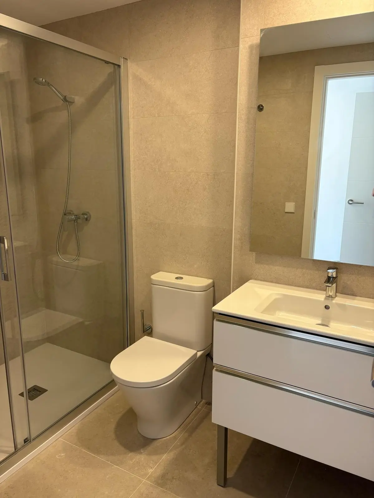 Moderne Neubauwohnungen in begehrter Lage mit toller Terrasse 2. Etage 3 Schlafzimmer — Foto 17