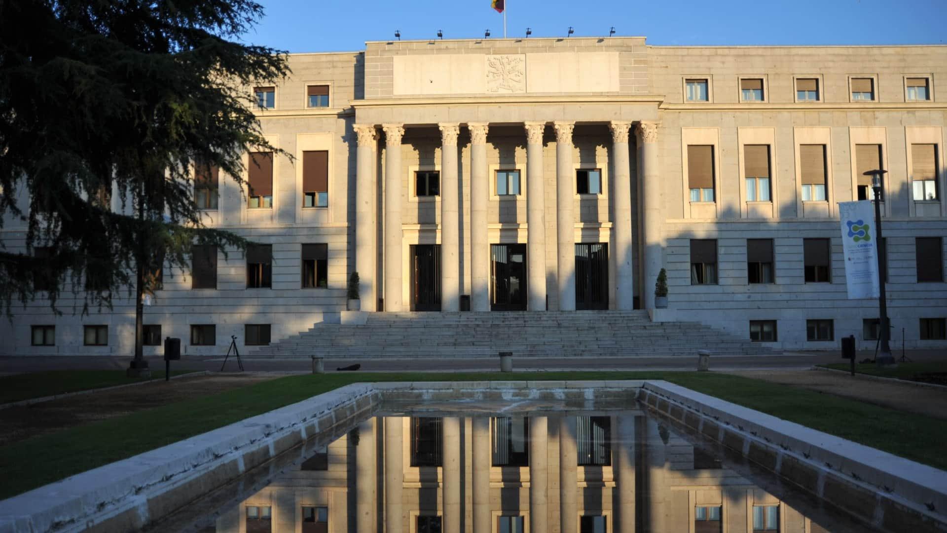 image of an educational seminar (for an insurance agency & company)