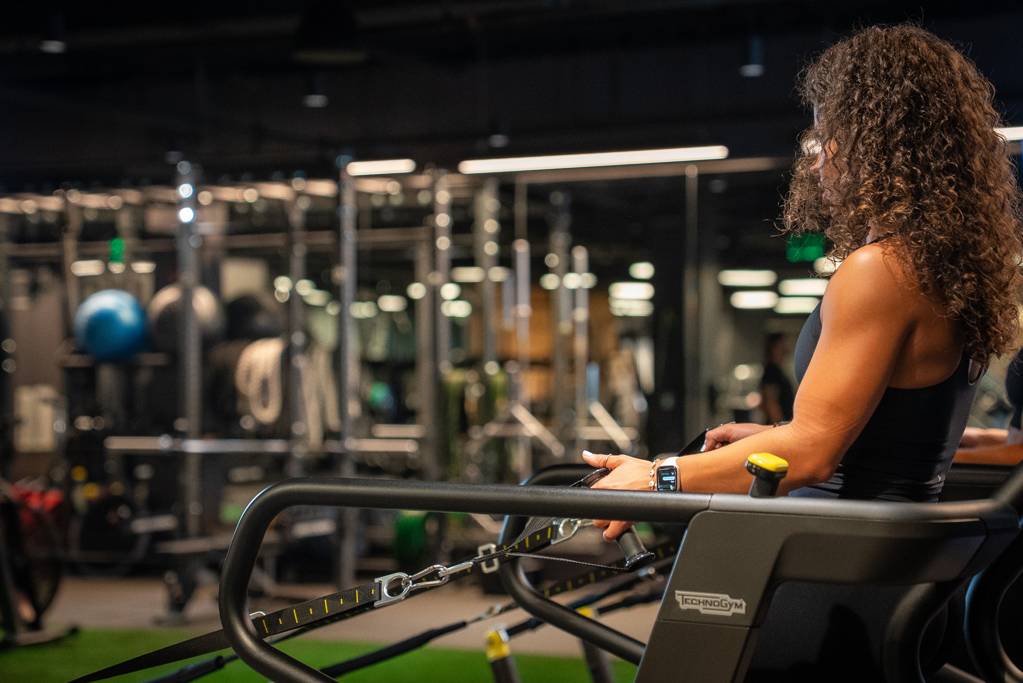 Book a tour Round table