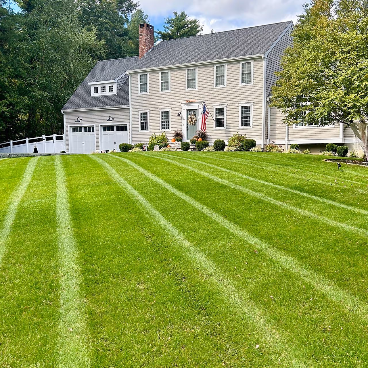 Weekly lawn mowing service in Lakeville MA