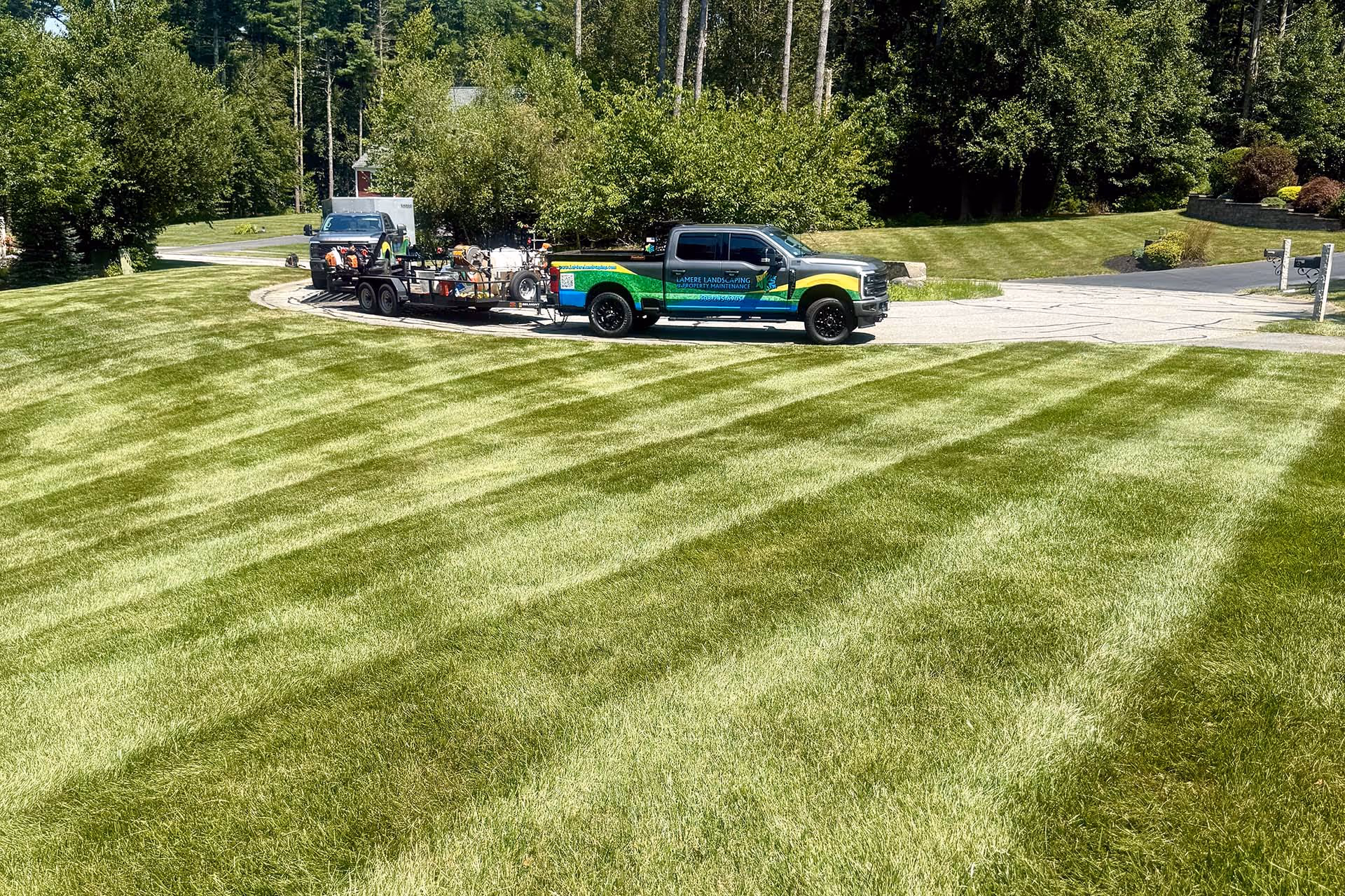 Weekly lawn mowing service in Lakeville MA