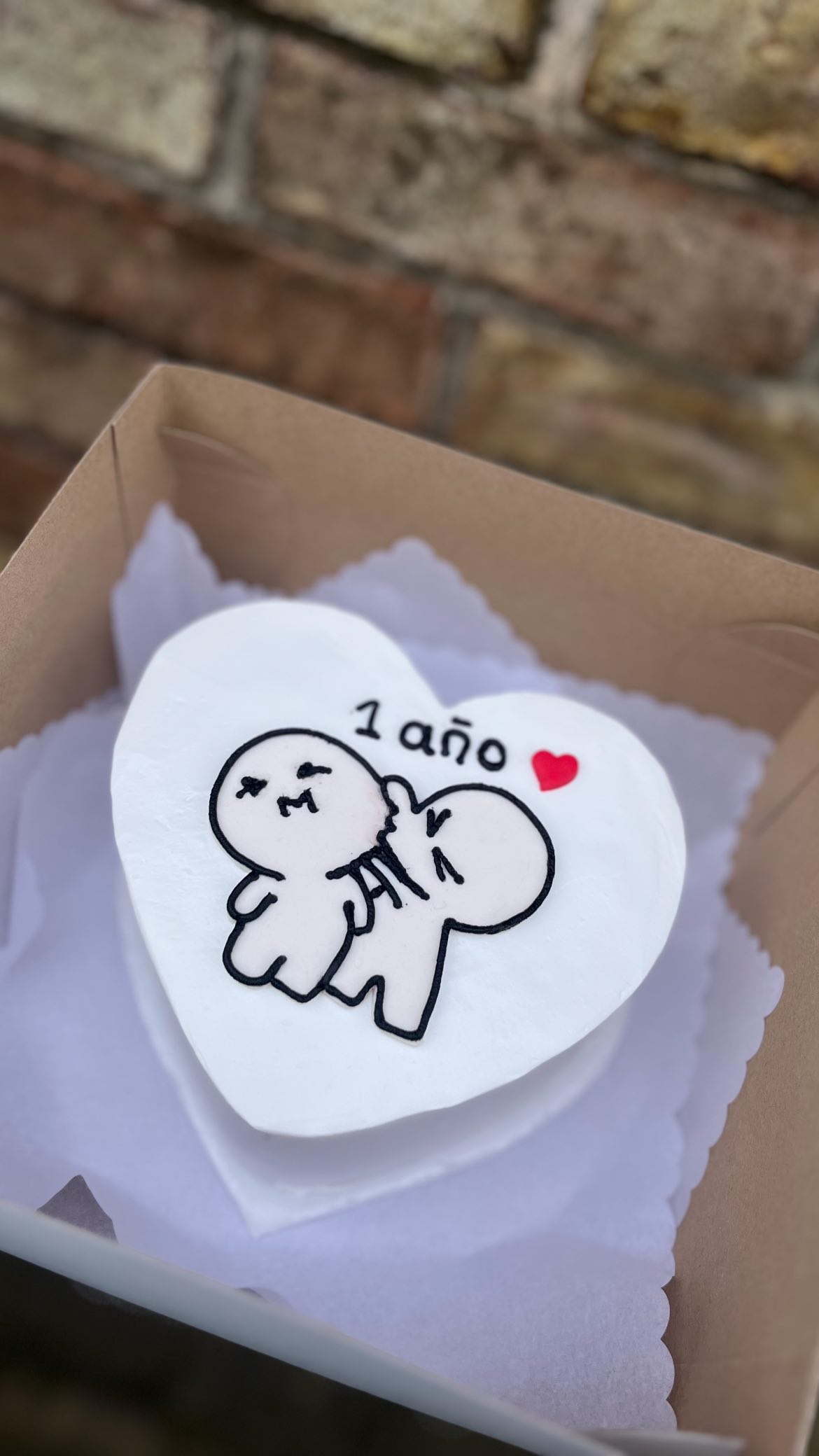 Torta de corazon decorada por Ali & Caren en Montevideo.