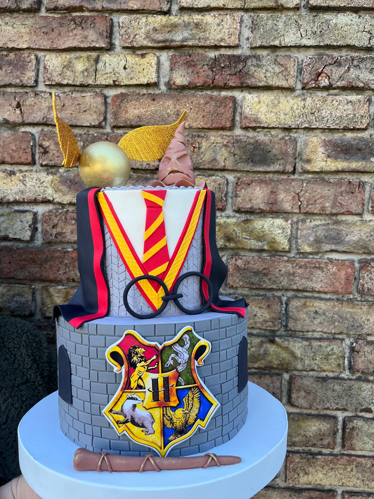 Torta de Harry Potter decorada por Ali & Caren en Montevideo.