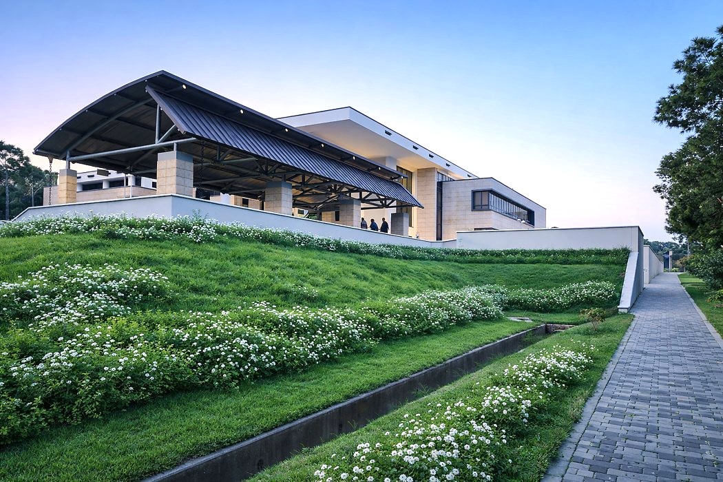 image of an architecturally interesting roof