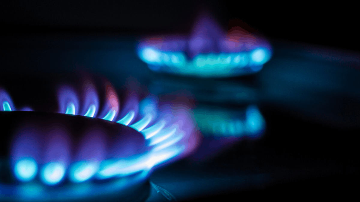 Industrial gas supply chain and cylinder transport