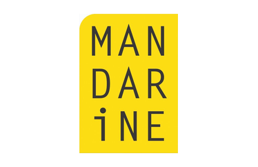 Texte noir « MANDARINE » disposé verticalement sur fond jaune avec un coin arrondi en haut à gauche.