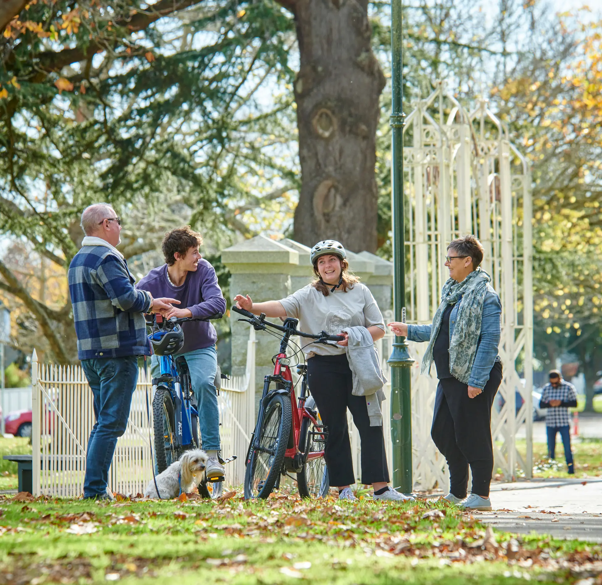 Friends catching up in Cambridge township