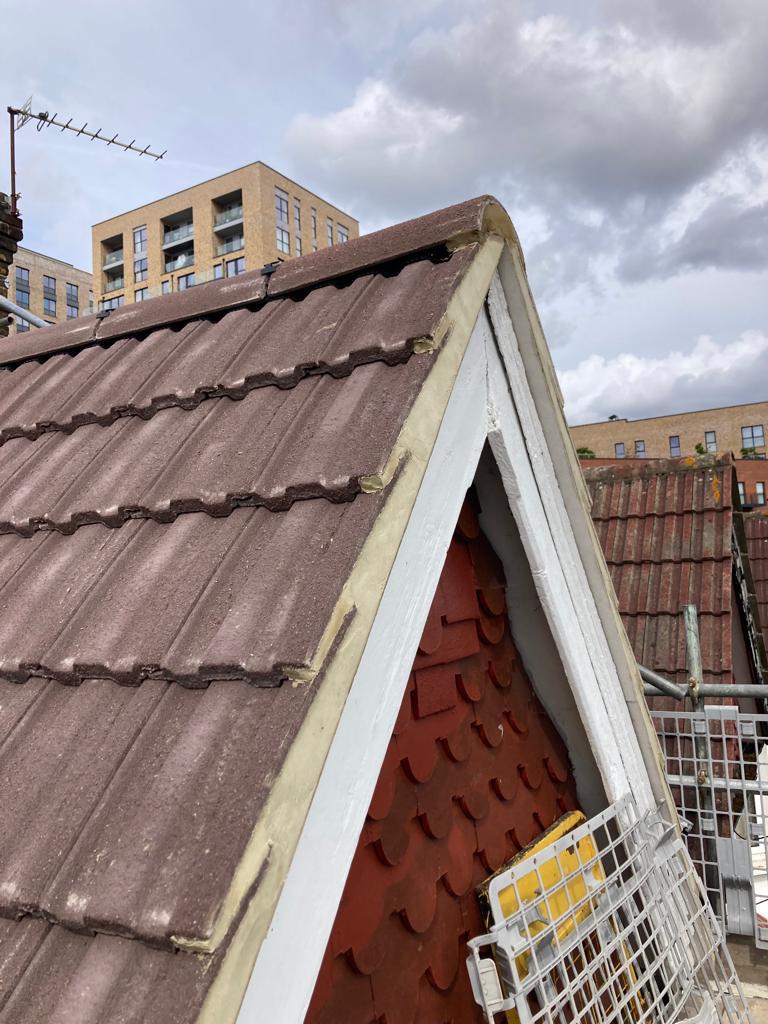 Porsche model GT3 letters on seat vabric