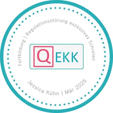 Zertifikat des QEKK über die Fortbildung von Jessica Kühn zu den Themen Regulationsstörung und exzessives Schreien, ausgestellt im März 2025.