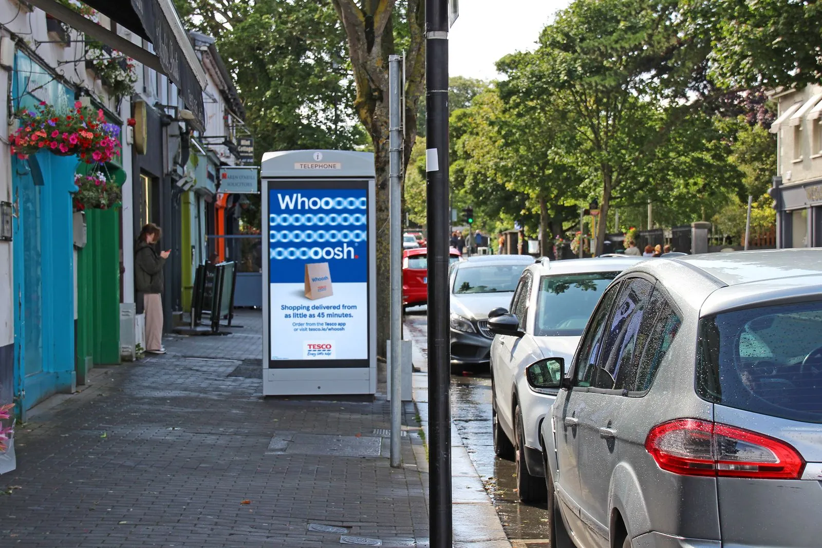 Digital advertisement on a busy street