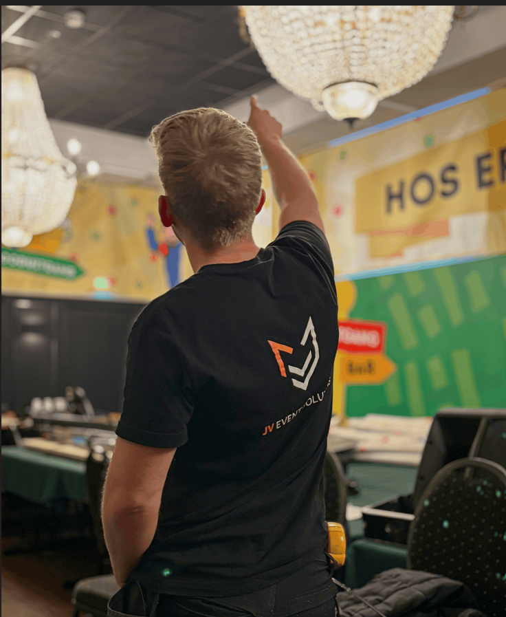 Job van JV Event Solutions op locatie tijdens de voorbereiding van een productie