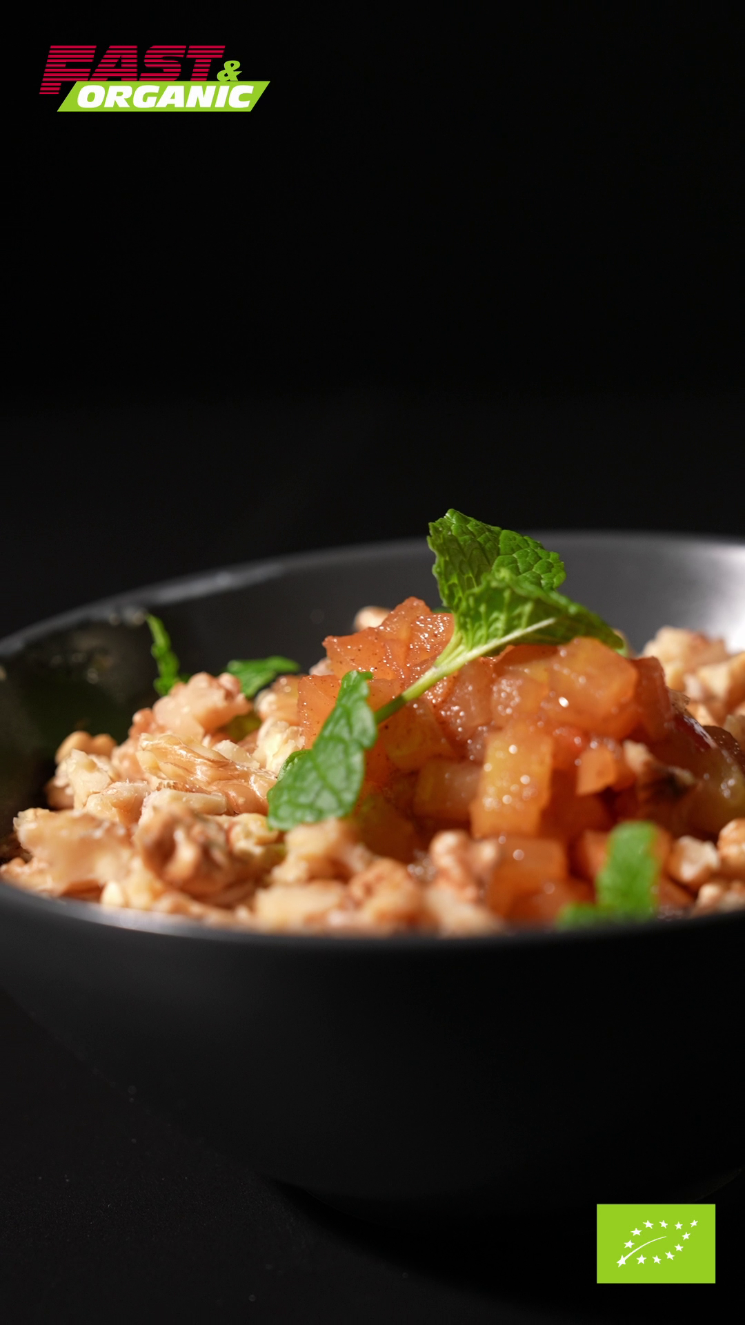Organic Oatmeal Bowl with Apple Puree