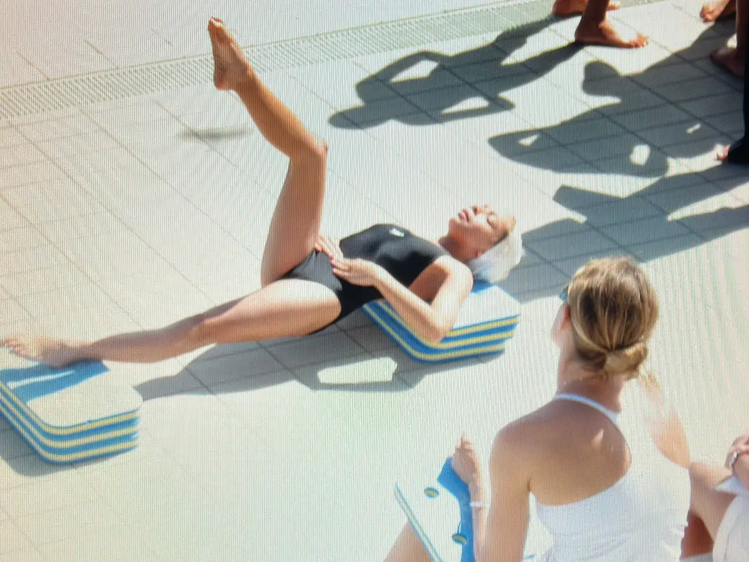 Corps femme natation synchronisée.