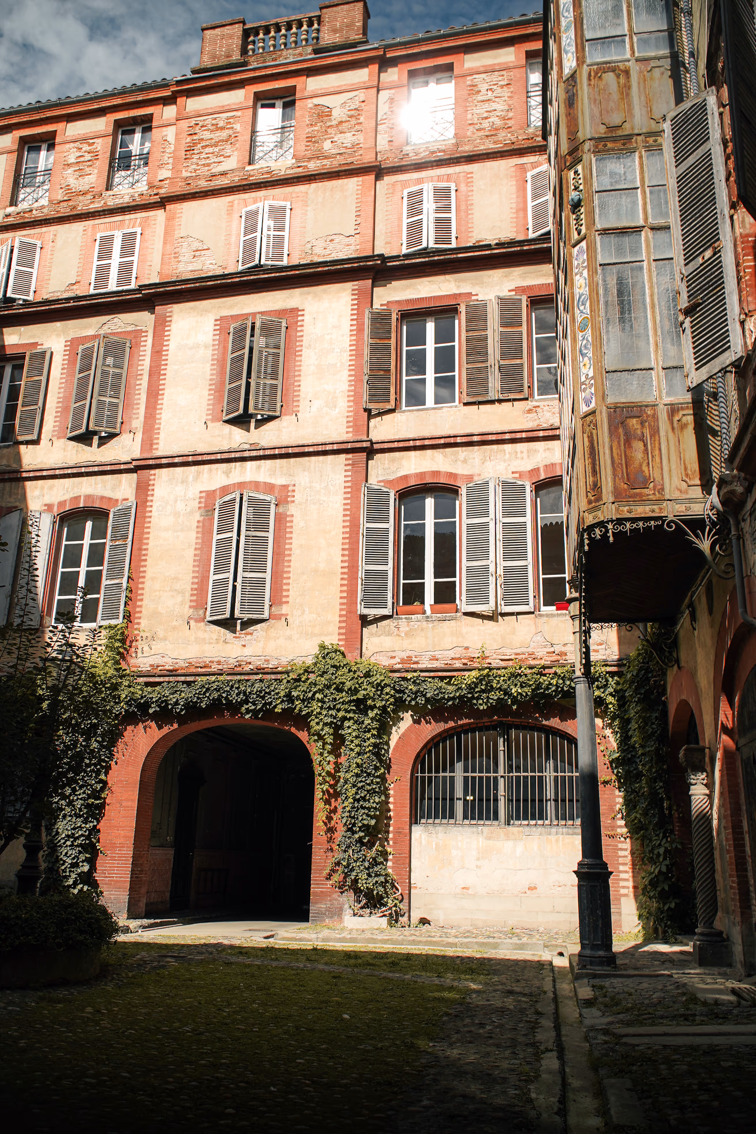 un batiment aux Carmes représentant les lieux de cours