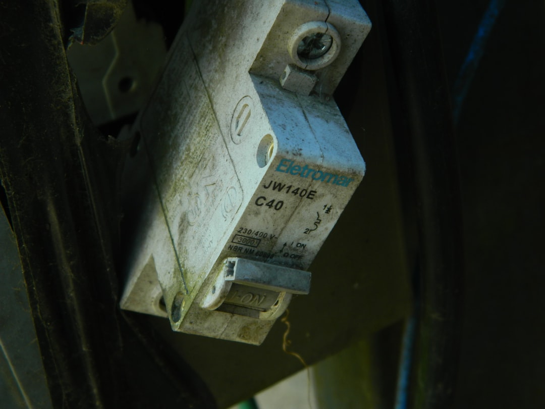 Troubleshooting Your Fuse Box: What to Look For When Things Go Wrong