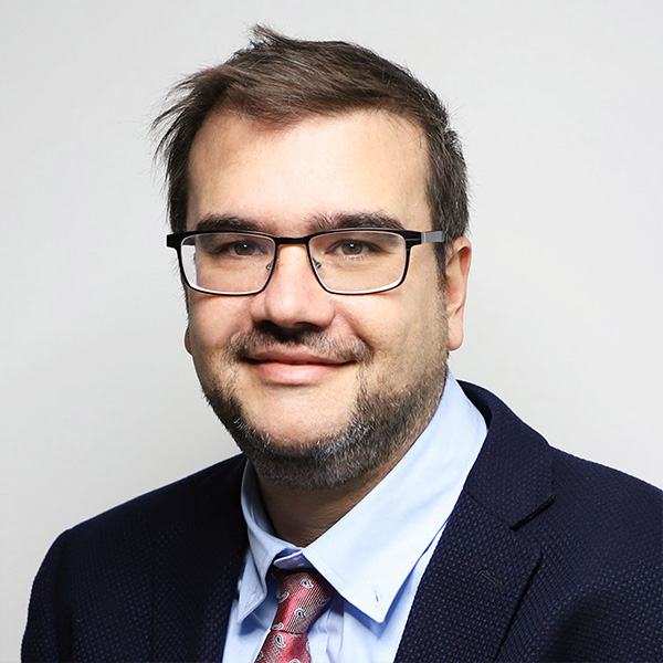 Dr. Alexandros Stavrinadis