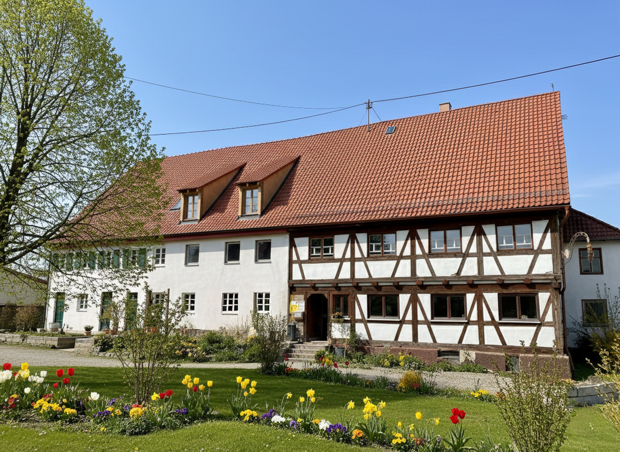 Dachsanierung mit Einbau von Schleppdachgauben