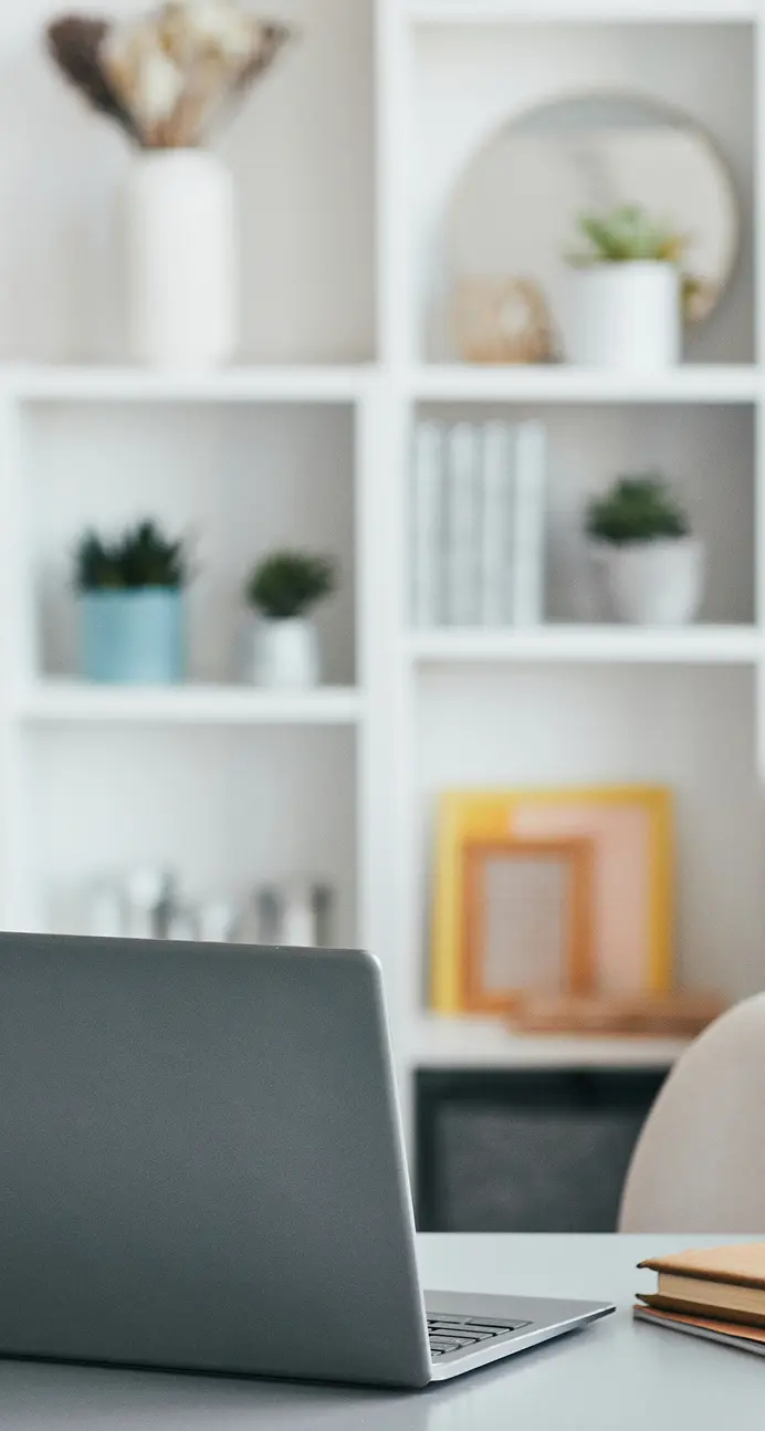 Ordinateur - mac book pro de Jonathan Blanc, graphiste, directeur artistique et webdesigner sur Lyon et partout ailleurs.