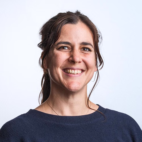 Porträt von Lara Derzi