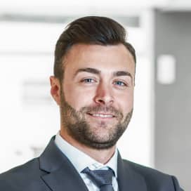 Daniel Cutts Testimonial - Financio X Webflow Template