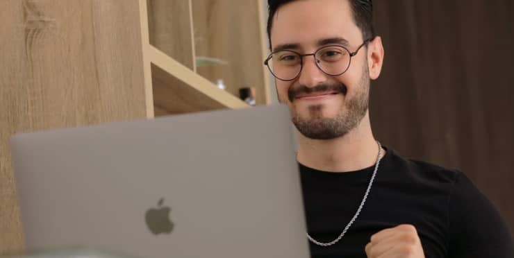 Unsplash 01 - Financio X Webflow Template