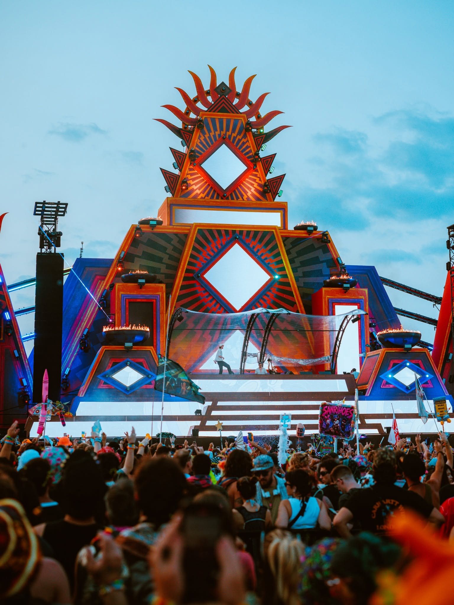 Elements Music and Arts Festival 2026: Fire Stage in Long Pond, foto 9