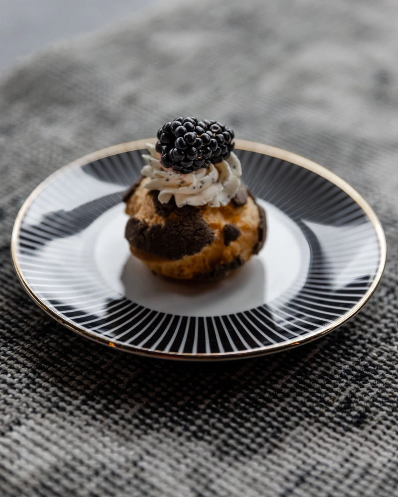 Cupcake auf einem Teller