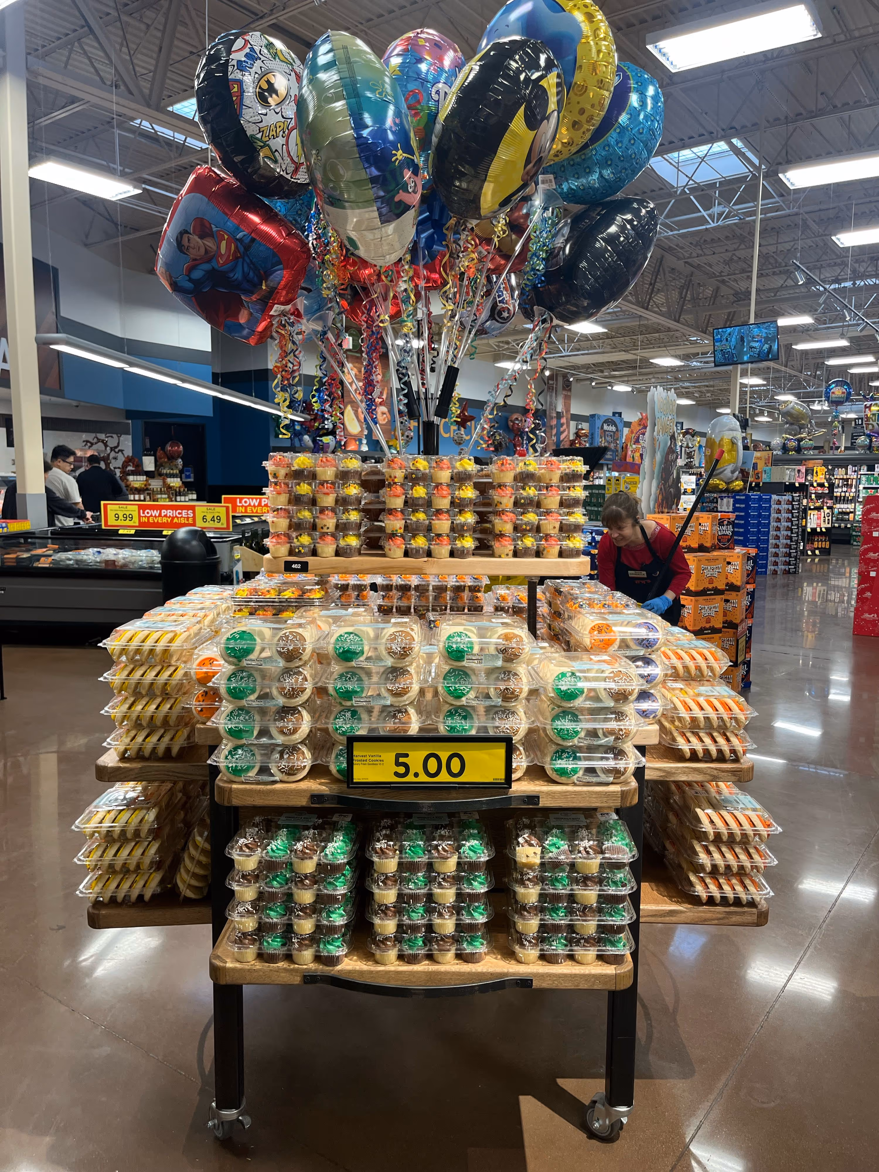 A bakery end cap display at a grocey store