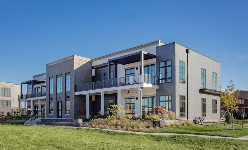 luxury condos in Pella Iowa