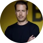 Porträt des CEOs von Borussia Dortmund, Lars Ricken.