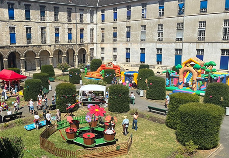 La vie à l’Hôpital Necker-Enfants Malades : adoucir le quotidien des enfants hospitalisés    