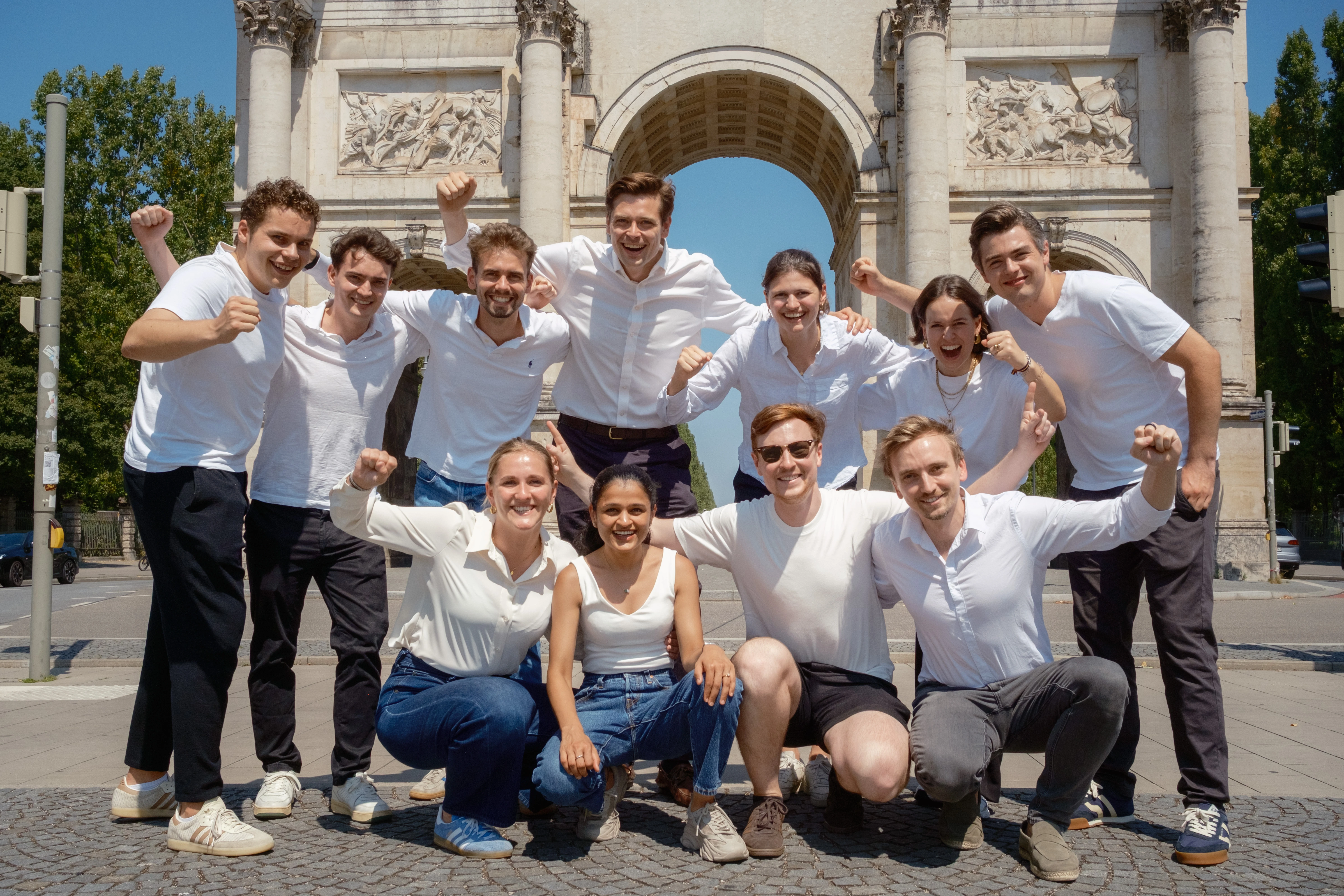 Team outing at the Triumphal Arch