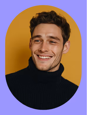 A casually dressed man smiling, reflecting an approachable candidate and a positive hiring experience.