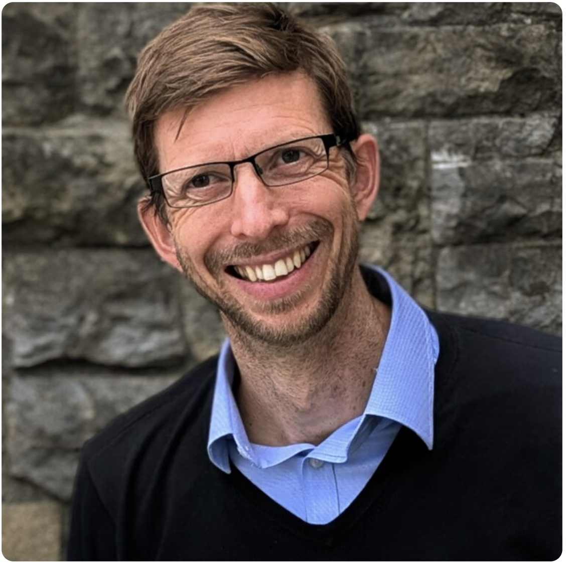 Dr Daniel Hughes