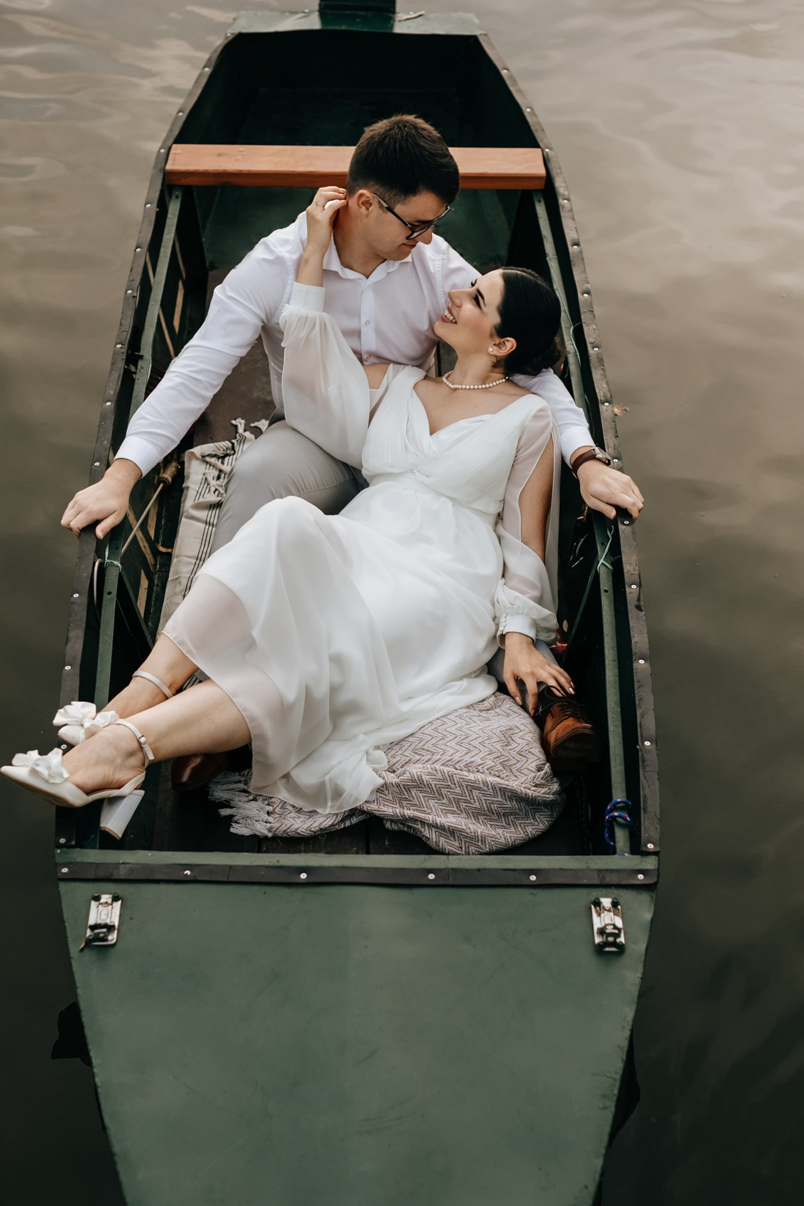 Red Porsche moving fast