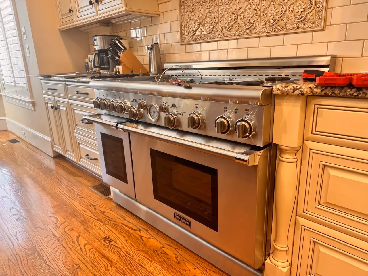 Thermador double range oven