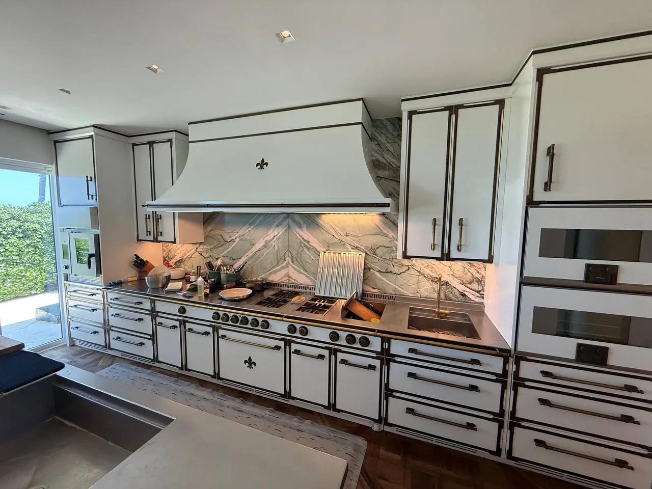 vent hood on a modern kitchen