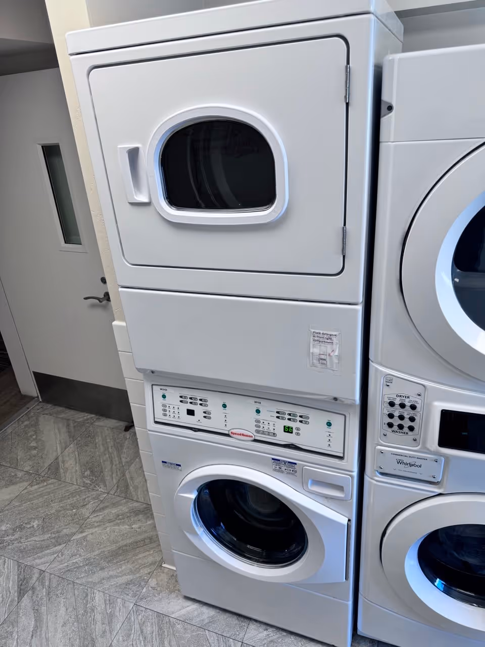 Commercial washer machine