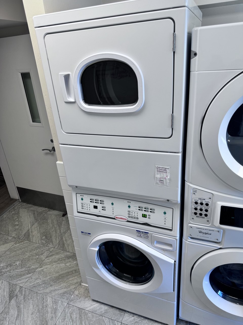 Commercial washer machine