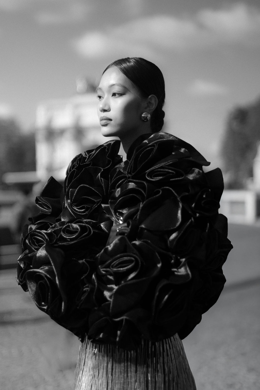 Détail d'une tenue lors du défilé Louis Vuitton à la Fashion Week de Paris