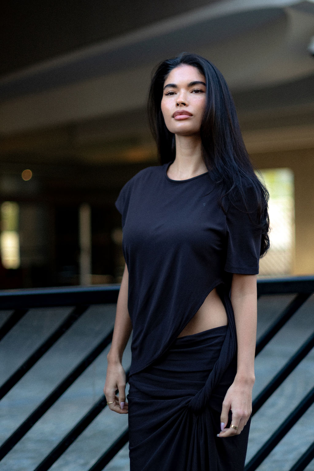 Look Christopher Esber photographié en street style lors de la Fashion Week de Paris