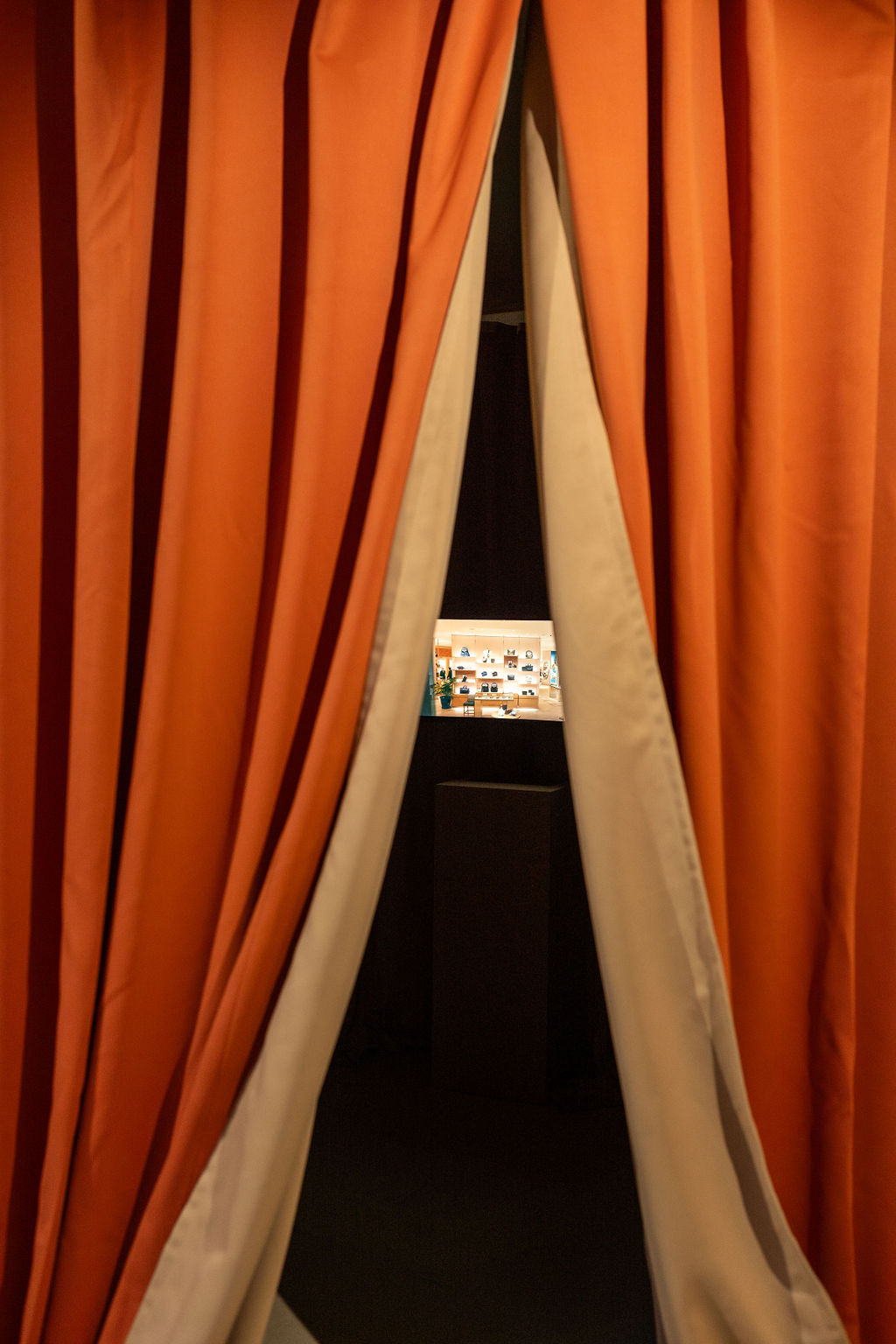 Ambiance discrète lors d'une soirée haut de gamme pour El Palacio De Hierro à Paris