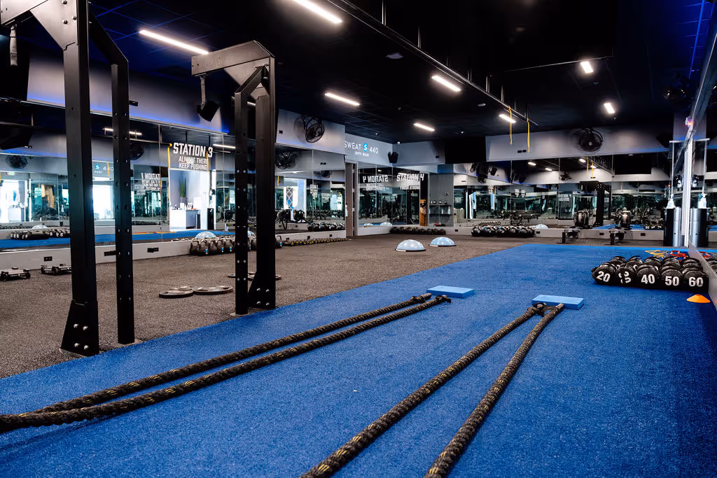 SWEAT440 has classes starting every 10-minutes, and operates a front deskless model so trainers focus on in-person member outcomes.