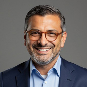 Randy Martinez, former senior executive at CVS and Pizza Hut, featured in leadership and reinvention case study.