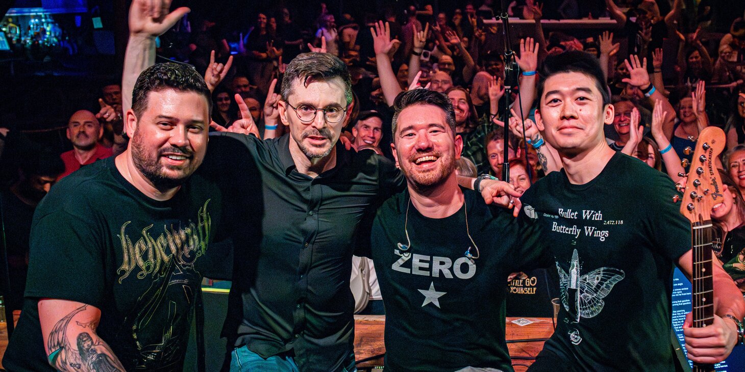 Free 90's Cover Night with Siamese Dreamers