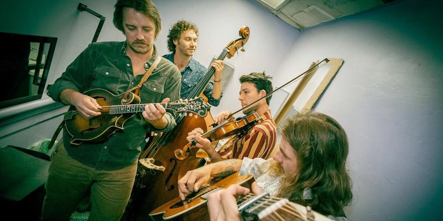 The Fretliners