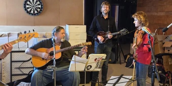 Free Bluegrass and Cheap Beer Night with Blue Breeze