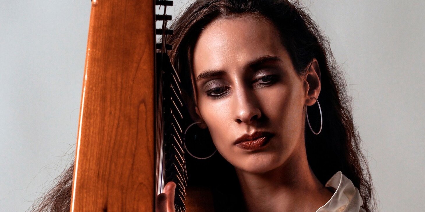 An Evening with Lily Neill