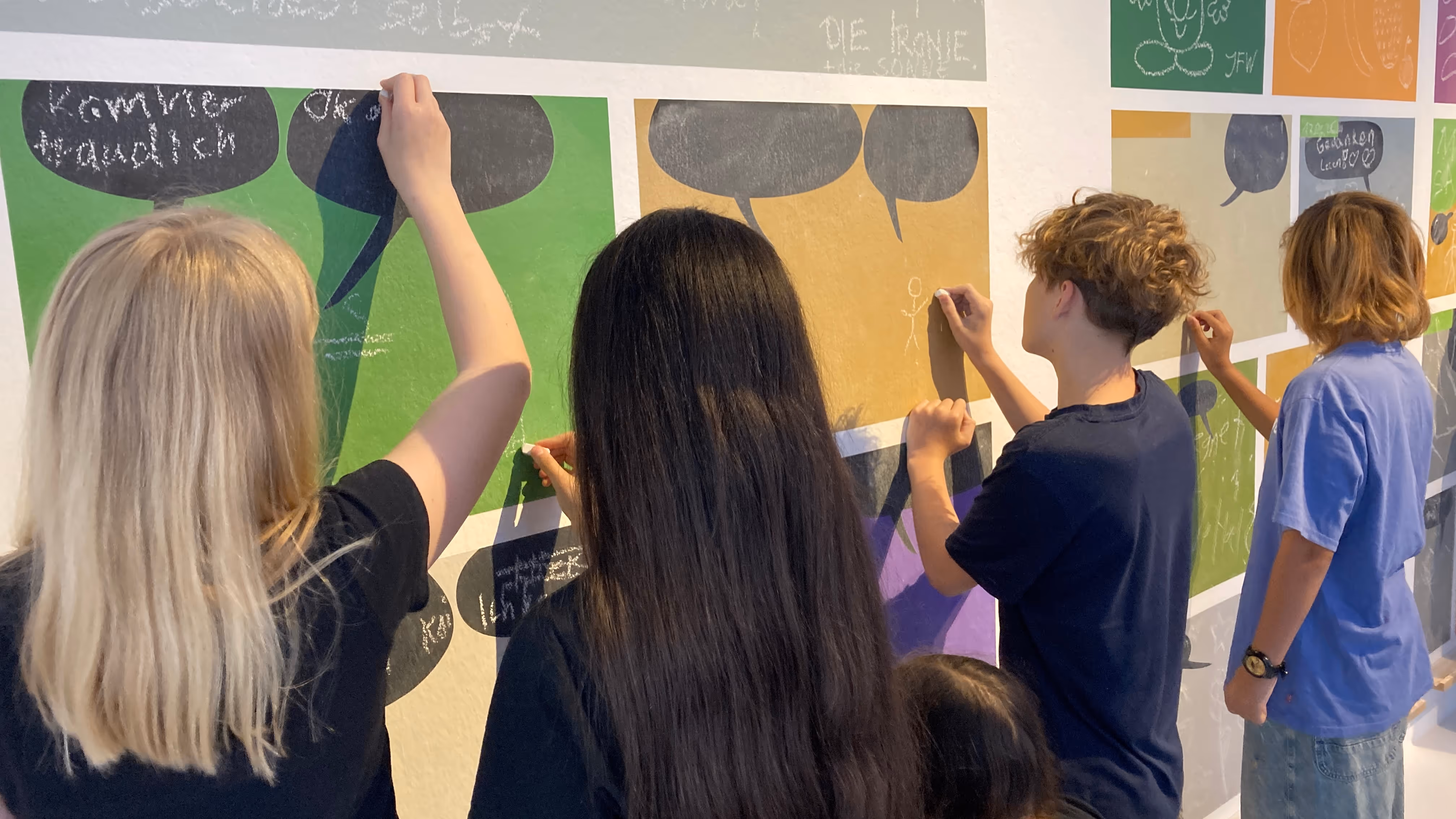 im Kunstverein Hannover werden wir Teil der Ausstellung