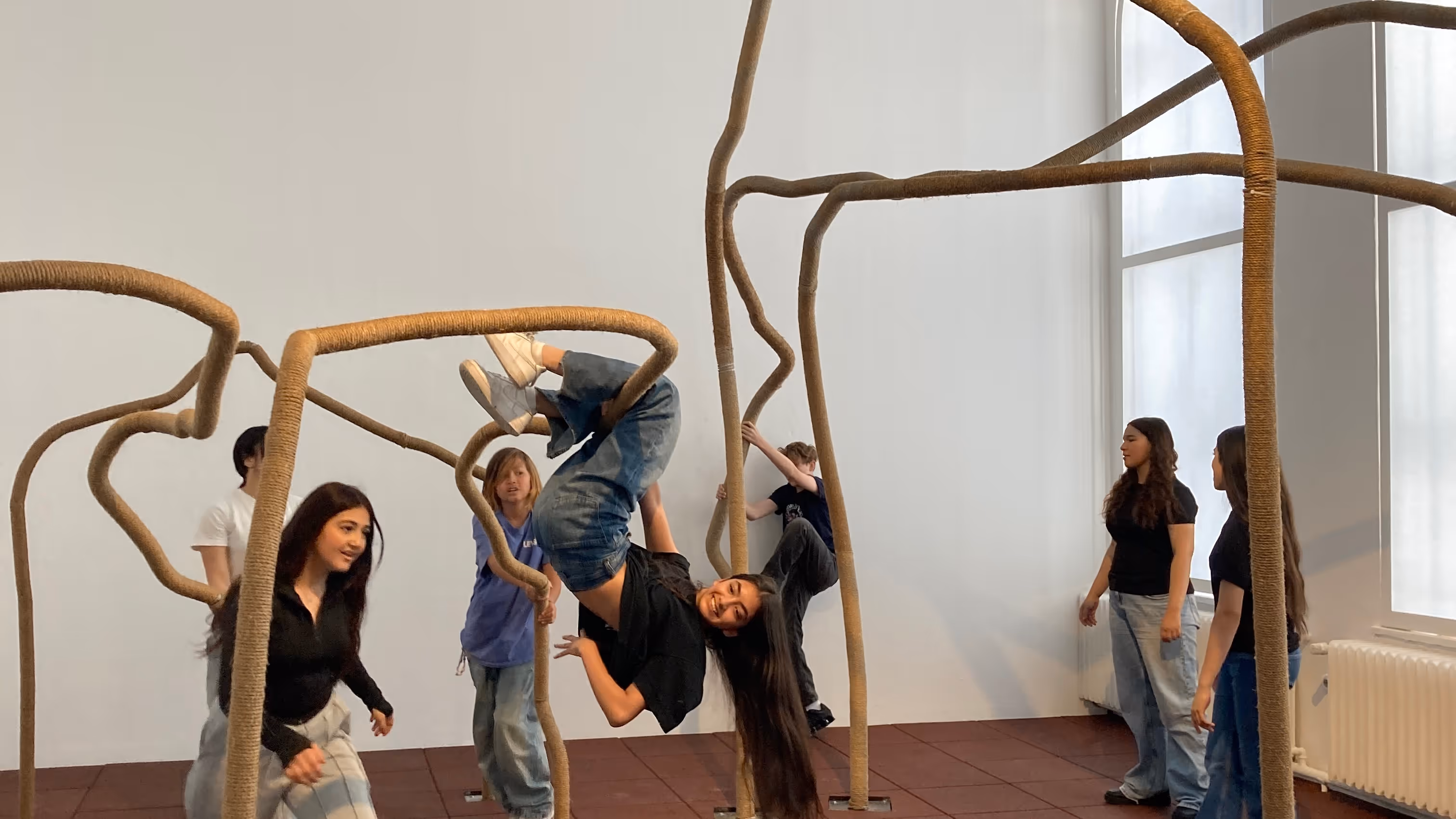 im Kunstverein Hannover werden wir Teil der Ausstellung